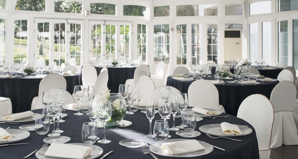 Palacio De Aviles Affiliated By Melia Екстер'єр фото The Orangery