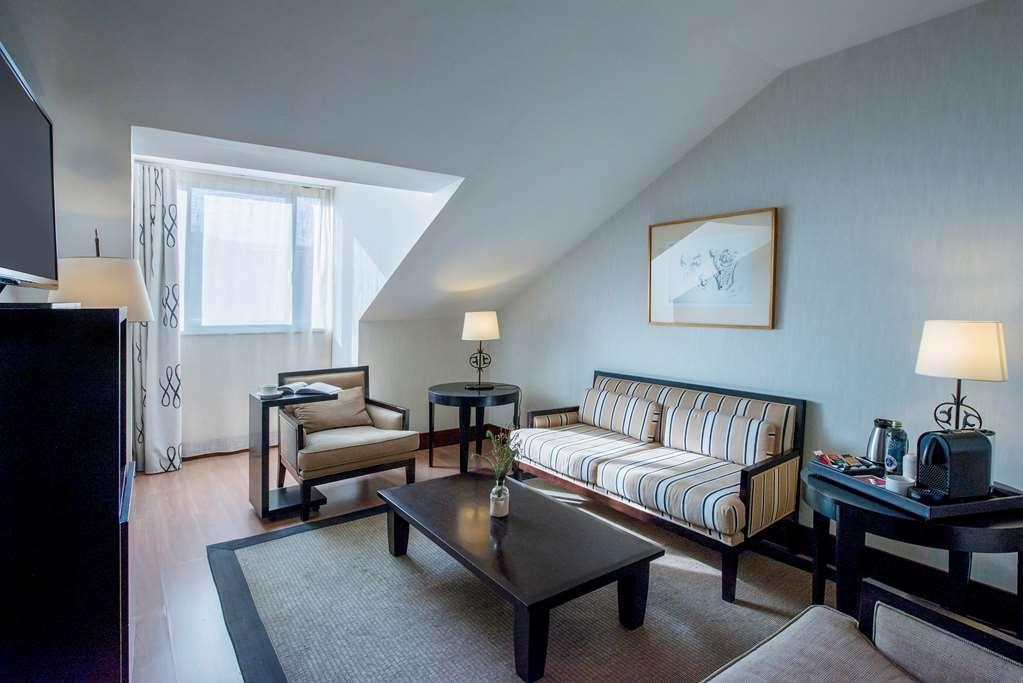 Palacio De Aviles Affiliated By Melia Номер фото A suite at the Mandarin Oriental, Munich